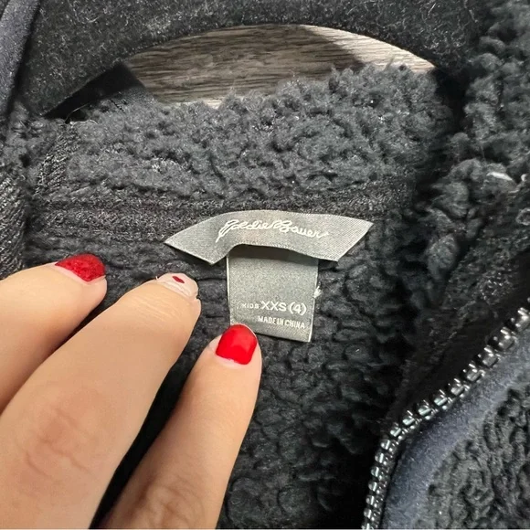 Eddie Bauer Black Sherpa Fleece - Picture 4 of 4